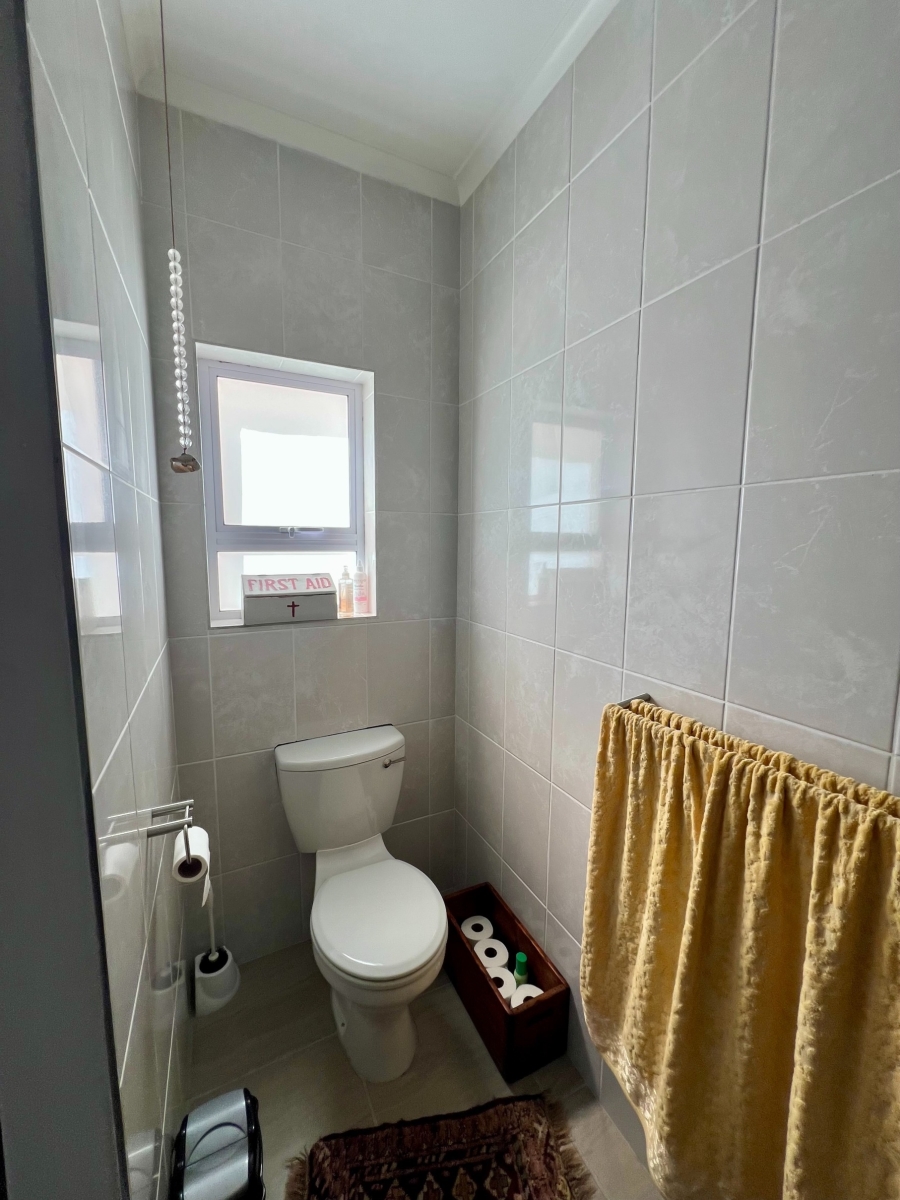 4 Bedroom Property for Sale in Jacobsbaai Western Cape